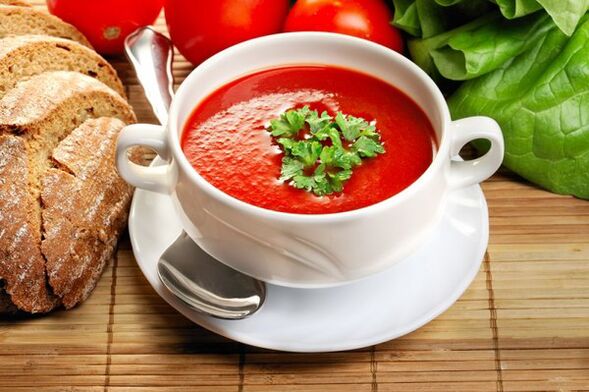 Dzeramā diētas ēdienkarti var dažādot ar tomātu zupu